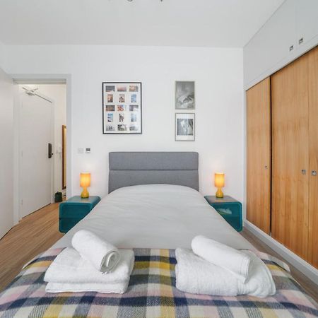 Ickburgh Road Guesthouse London Exteriör bild